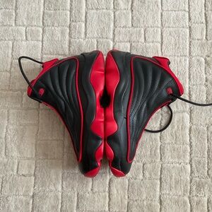 Nike Jordans Black and Red | Size 5 | USED